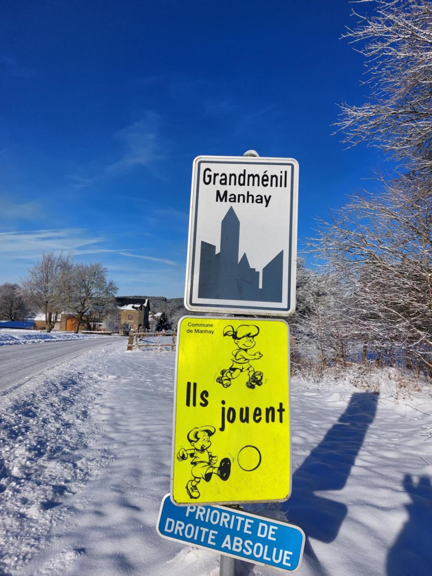 La Cour De Grandmenil Panzió Manhay Kültér fotó