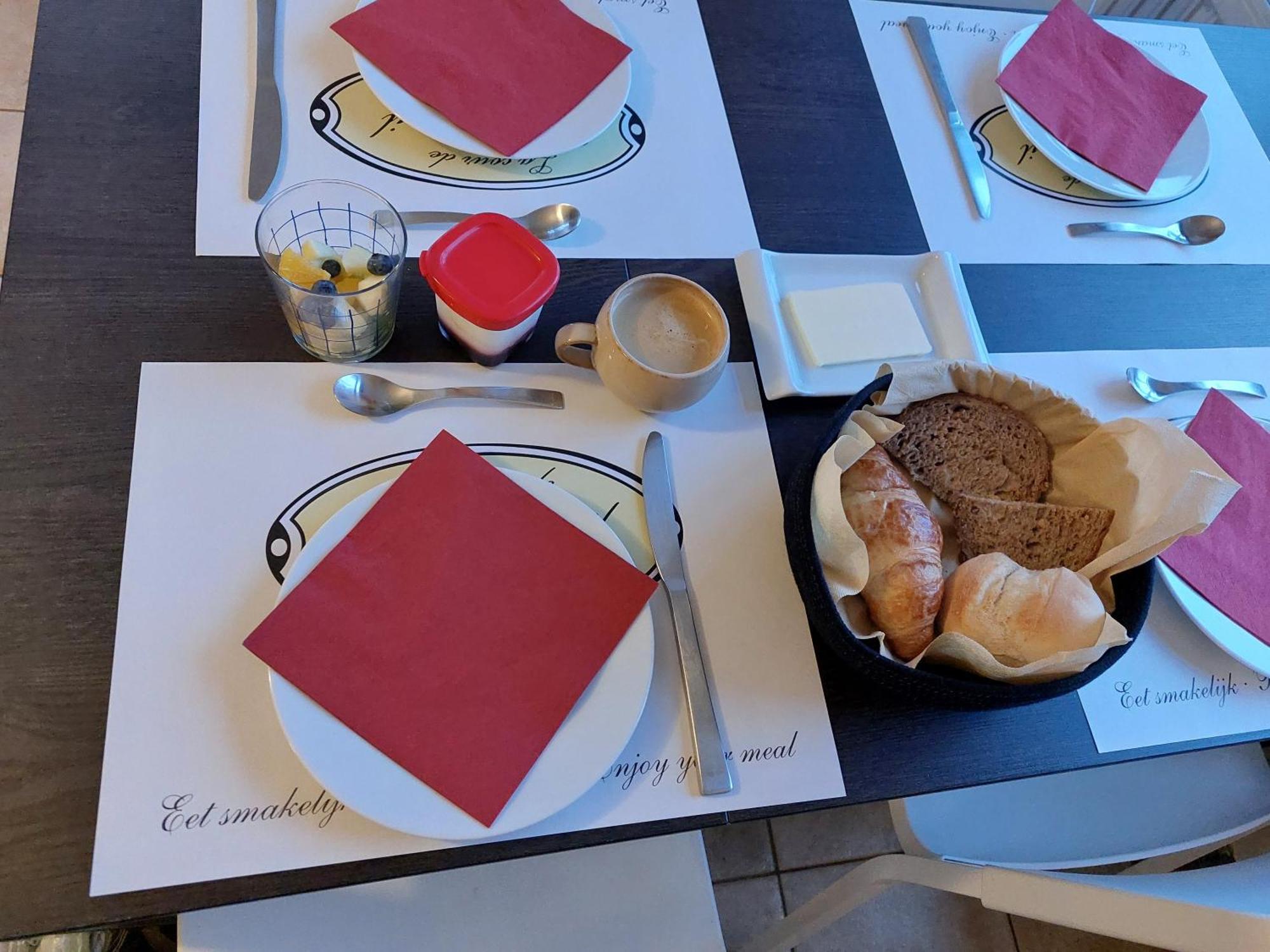 La Cour De Grandmenil Panzió Manhay Kültér fotó